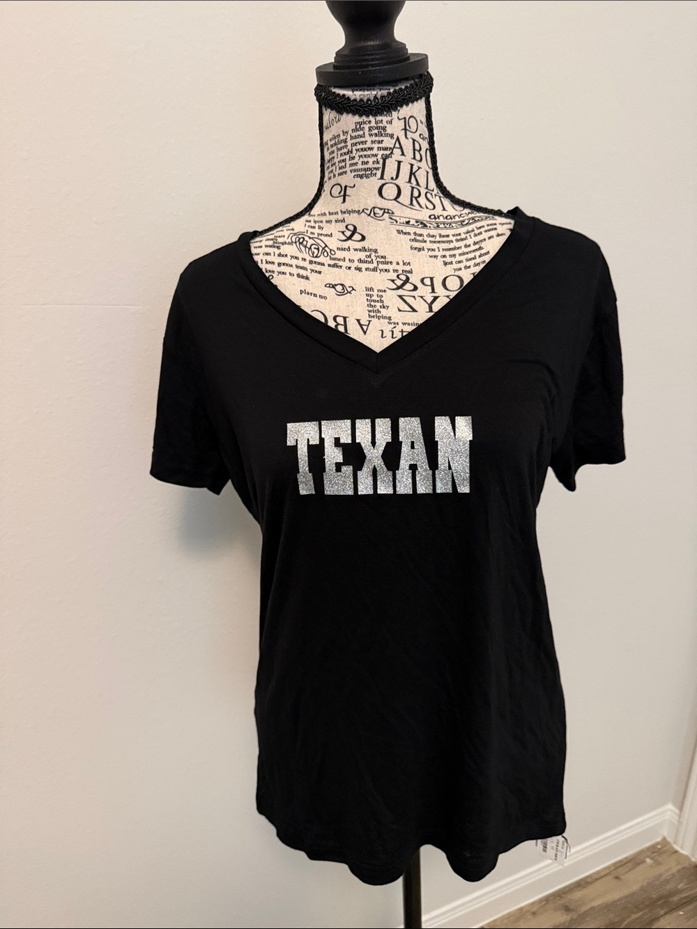 Black V-Neck TEXAN Graphic Tee